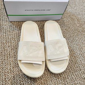 APL Women's Techloom Velvet Slides